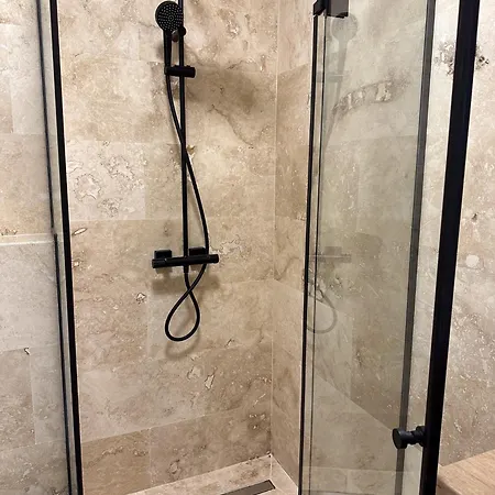 Bellona Bay - Bychoice Apartment *