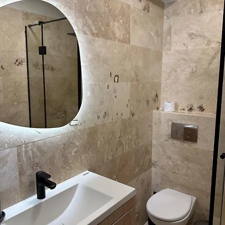 Bellona Bay - Bychoice Apartmán