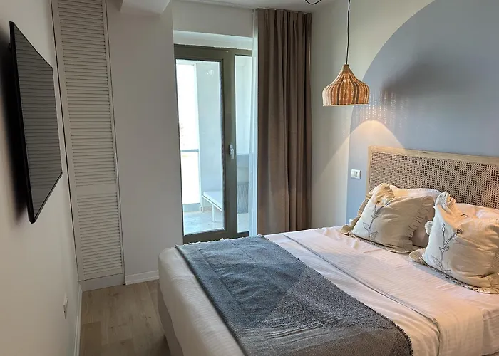 Bellona Bay - Bychoice *